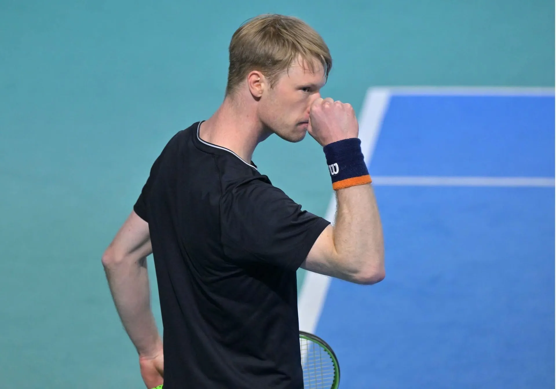 Jonas Schär mit geballter Faust am Silvestercup